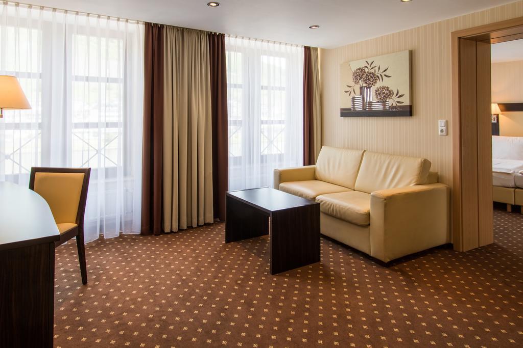 Beim Weinbauer Hotel Cochem Bagian luar foto